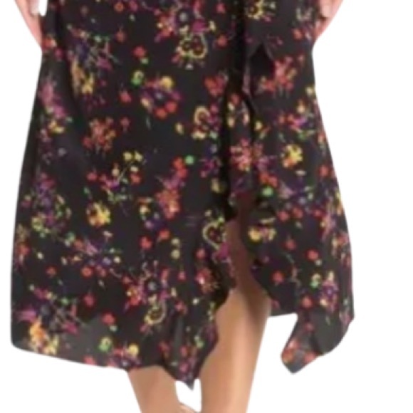 Veronica Beard Monica Silk Blend midi dress
Black Multi Romantic Cottagecore - Picture 10 of 10